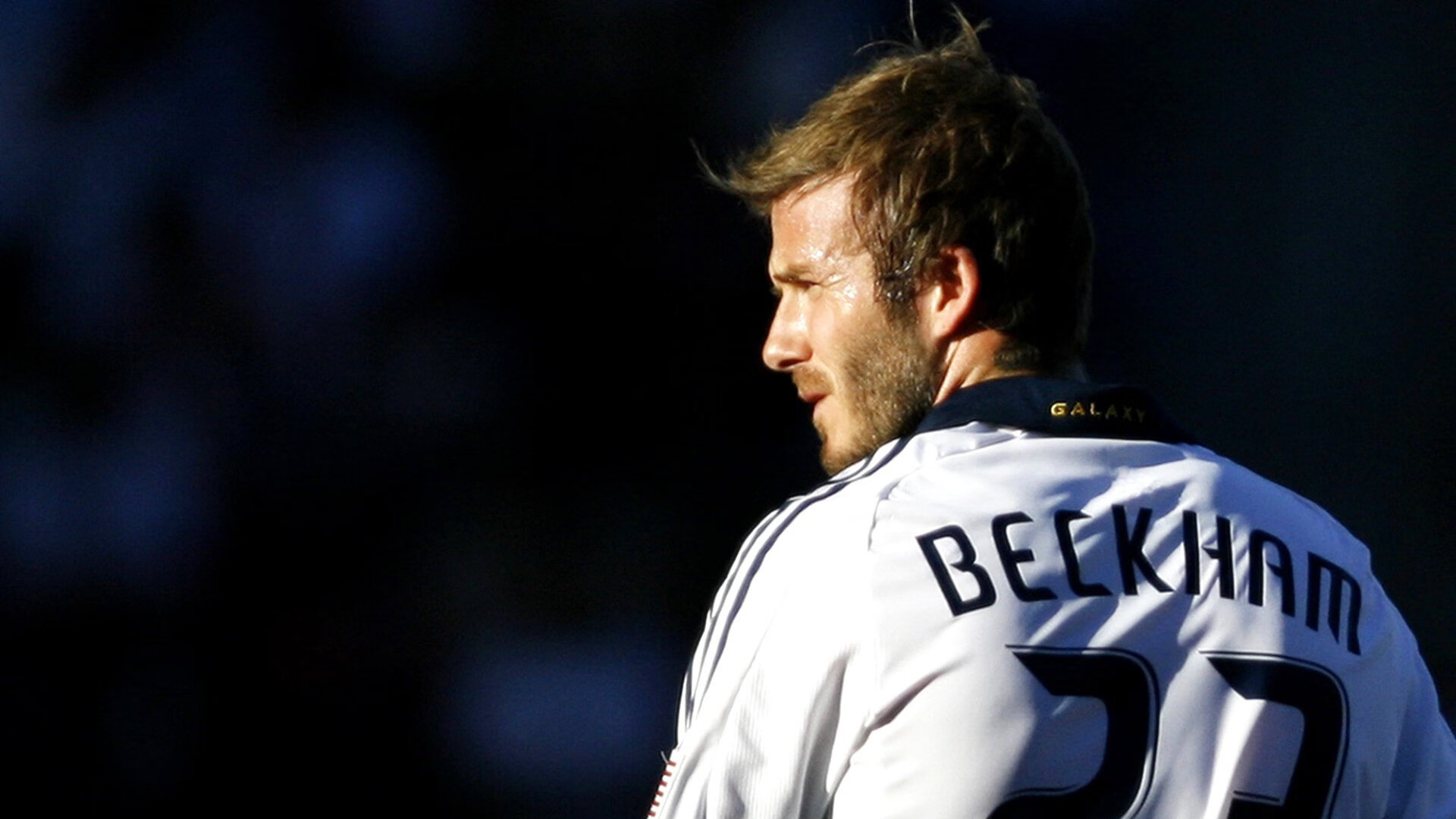 掘金翻盘步行者，系列赛焦点战中约基奇双手暴扣点燃全场，掘金队约基奇之前的中锋